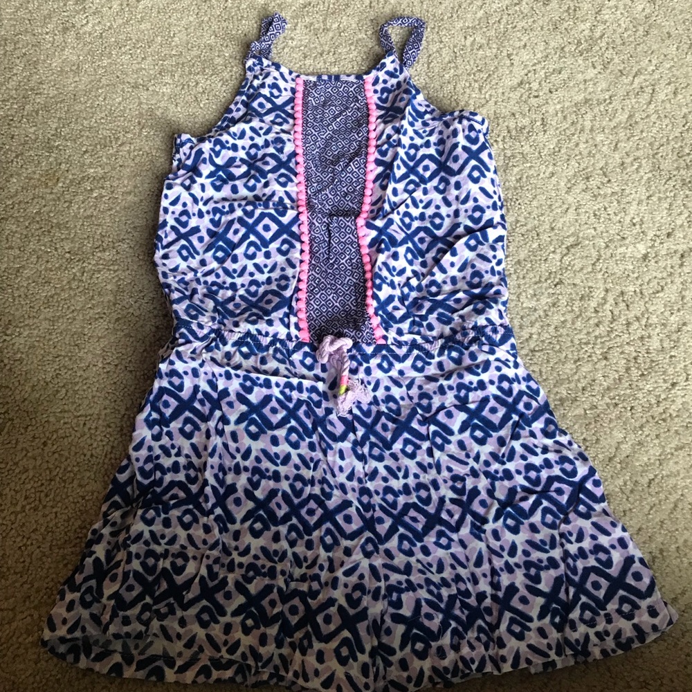 Cute romper!